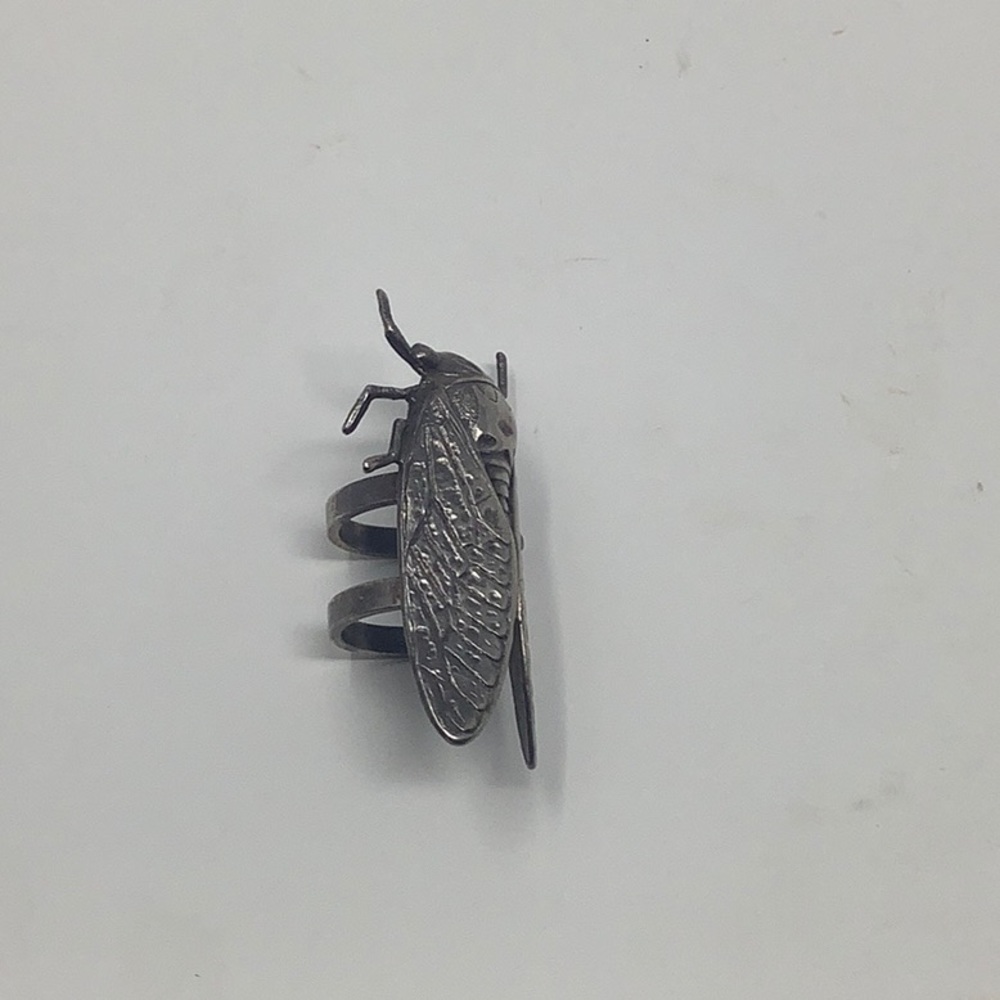 Nwot Silver Tone Cicada Insect Statement Ring - image 3